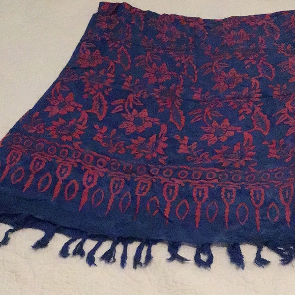 Tropical Pareo/Sarong Royal Blue Floral Print - Picture 2 of 4
